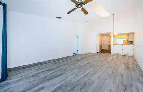 548 Surrey Close Palm Harbor FL 34683