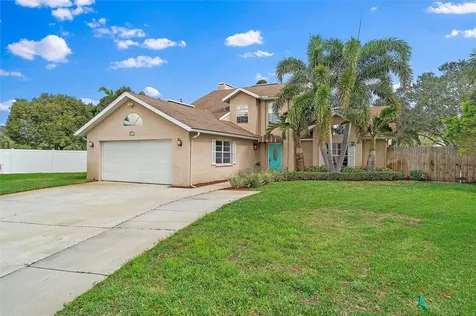 8643 18th Way N St Petersburg FL 33702