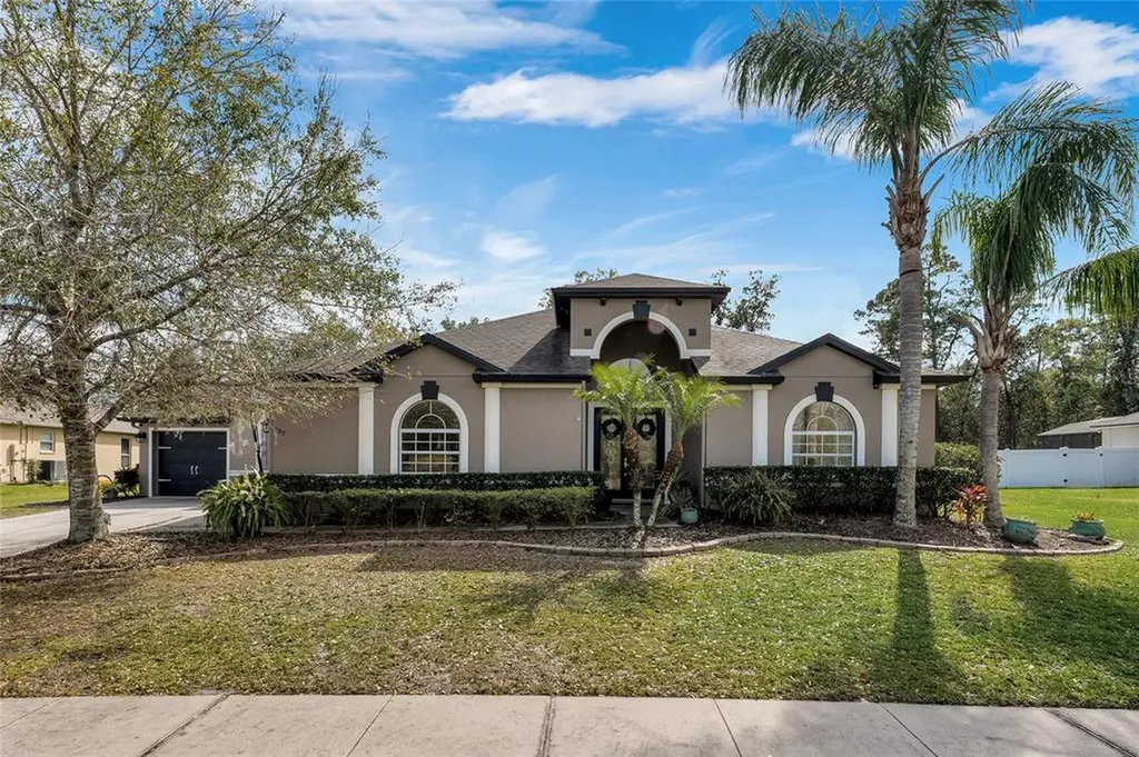 137 Osprey Lakes Circle Chuluota FL 32766