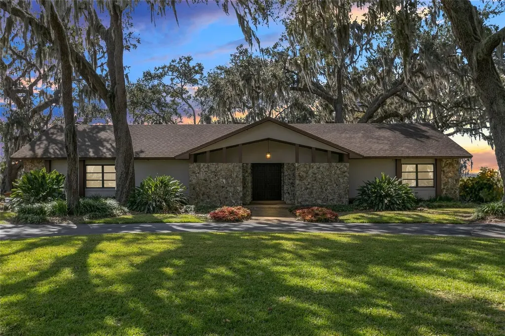 1650 Grandview Boulevard Kissimmee FL 34744
