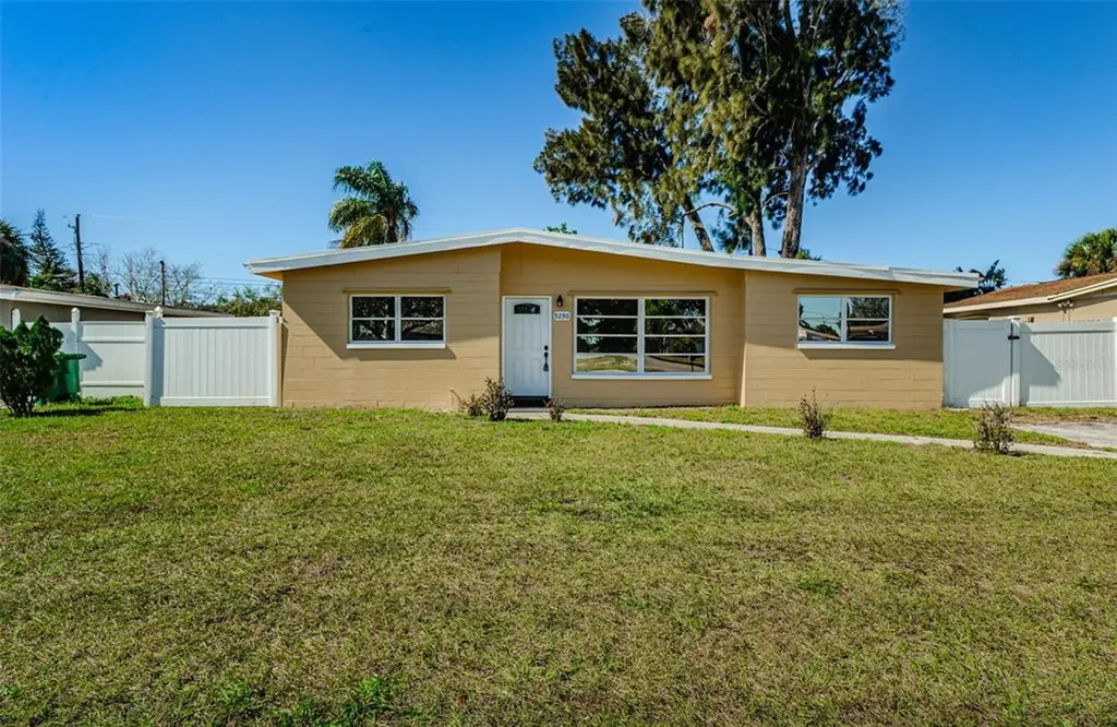 9296 Starkey Road Seminole FL 33777