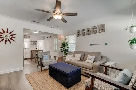 8128 23rd Avenue N St Petersburg FL 33710