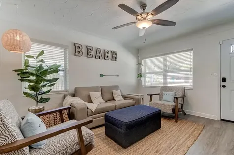 8128 23rd Avenue N St Petersburg FL 33710