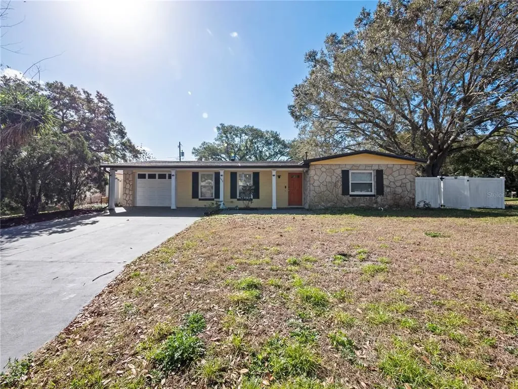 648 Sherwood Drive Altamonte Springs FL 32701