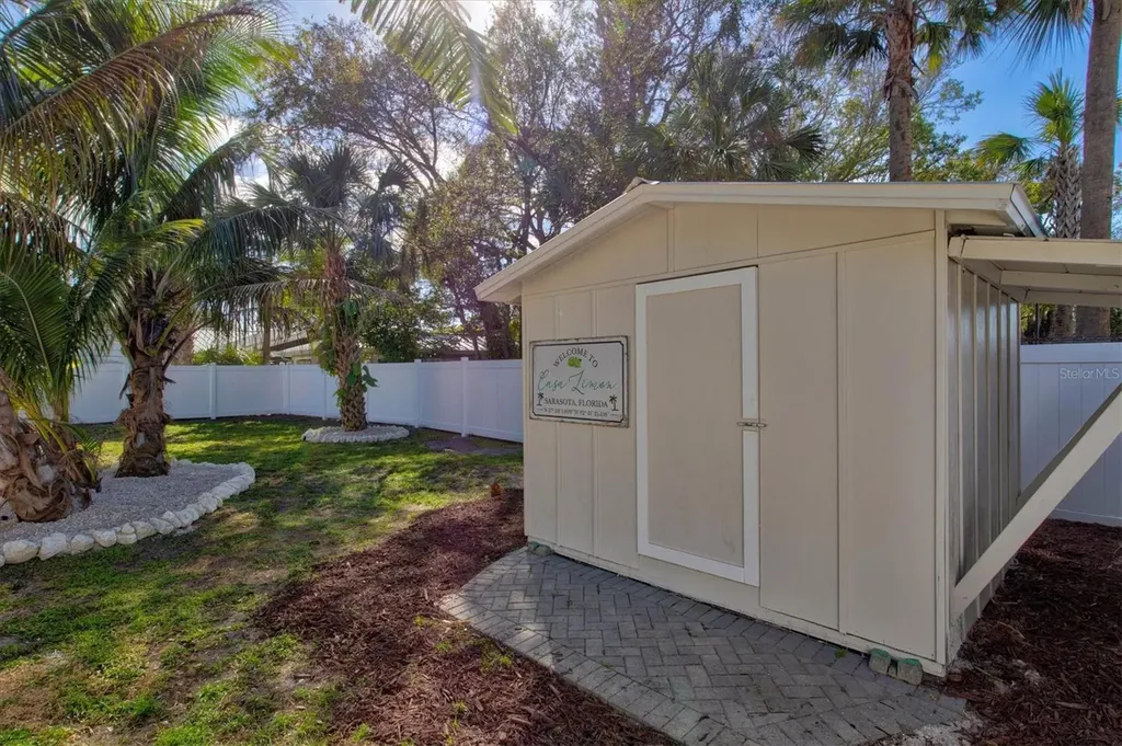 326 S Lime Avenue Sarasota FL 34237