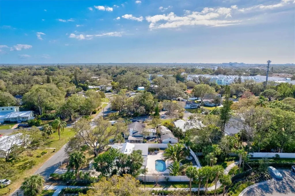 326 S Lime Avenue Sarasota FL 34237