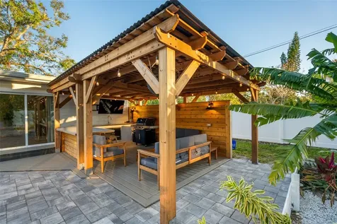 326 S Lime Avenue Sarasota FL 34237