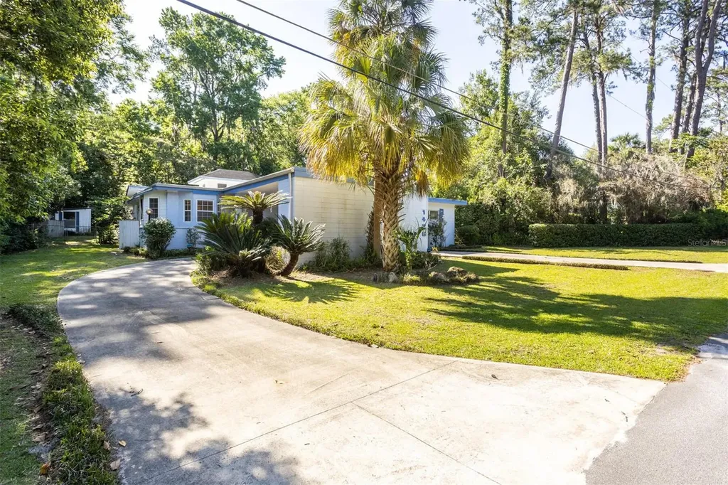 1426 NW 25th Terrace Gainesville FL 32605
