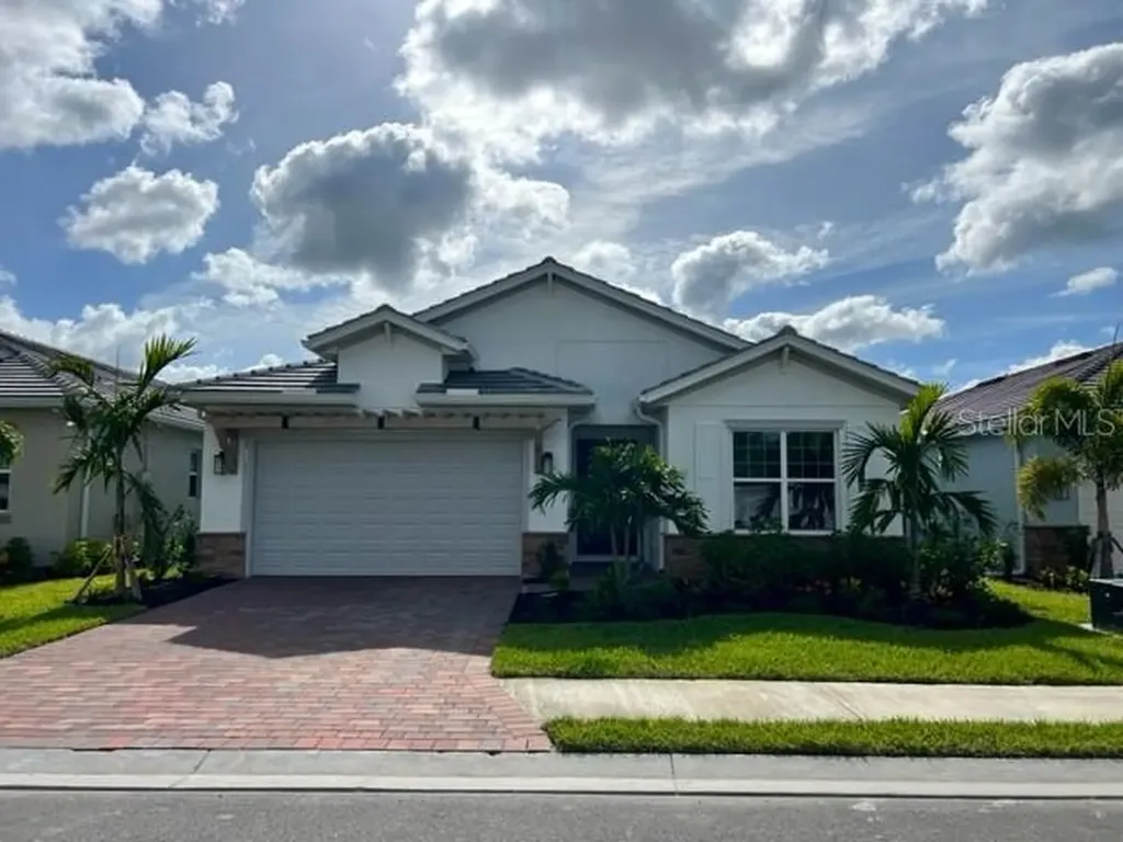 513 Ibiza Loop Venice FL 34292
