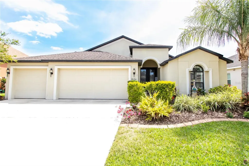 9124 Raes Creek Place Palmetto FL 34221