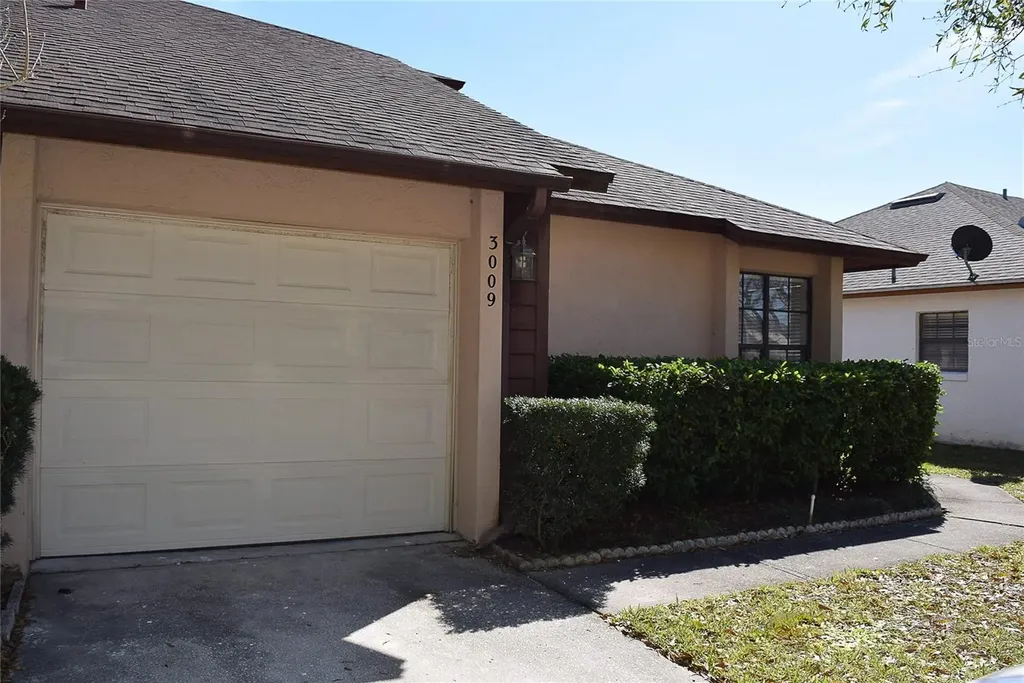3009 Pigeon Hawk Court Orlando FL 32829