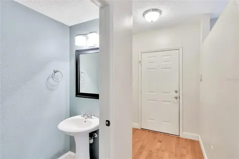 8639 Hunters Key Circle Tampa FL 33647