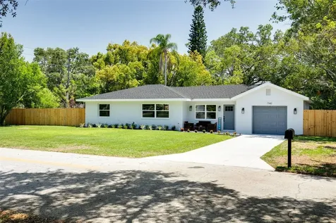 7140 47th Avenue N St Petersburg FL 33709