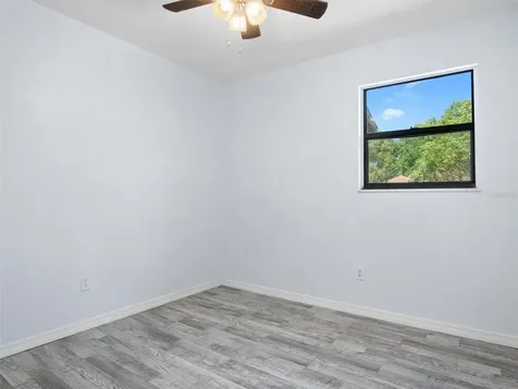 720 Stanley Avenue Wildwood FL 34785