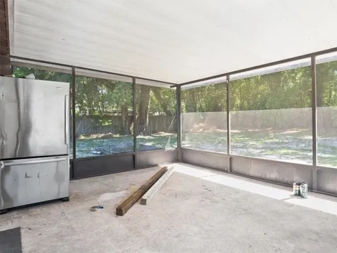 720 Stanley Avenue Wildwood FL 34785