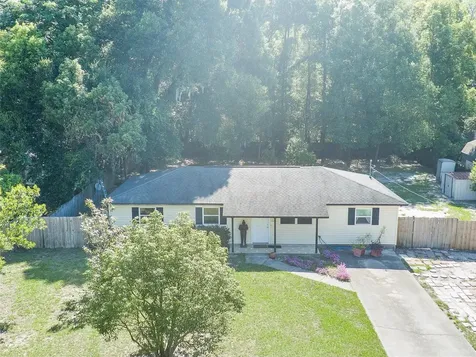720 Stanley Avenue Wildwood FL 34785