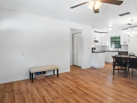 720 Stanley Avenue Wildwood FL 34785