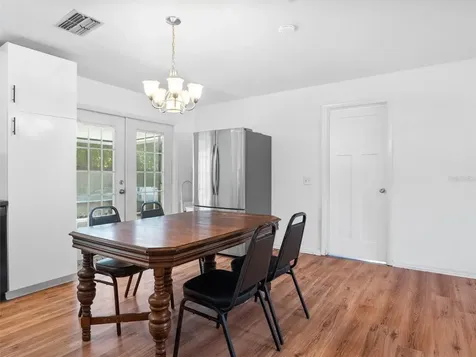 720 Stanley Avenue Wildwood FL 34785