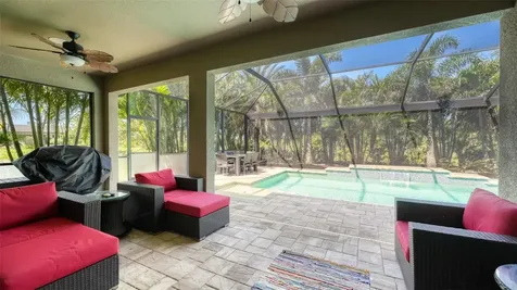 7841 Birdie Bend Way Sarasota FL 34241