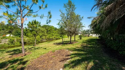 7841 Birdie Bend Way Sarasota FL 34241