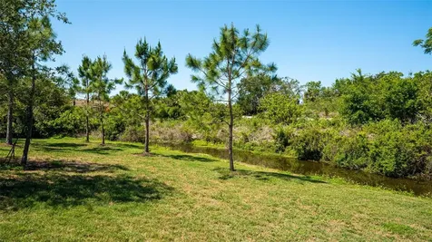 7841 Birdie Bend Way Sarasota FL 34241