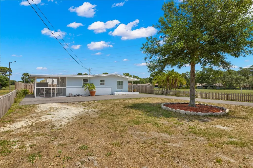 2720 Whitney Road Clearwater FL 33760