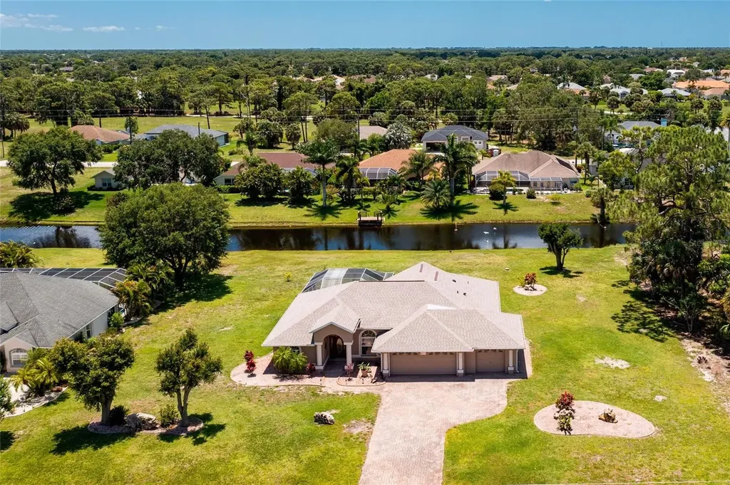610 Boundary Boulevard Rotonda West FL 33947