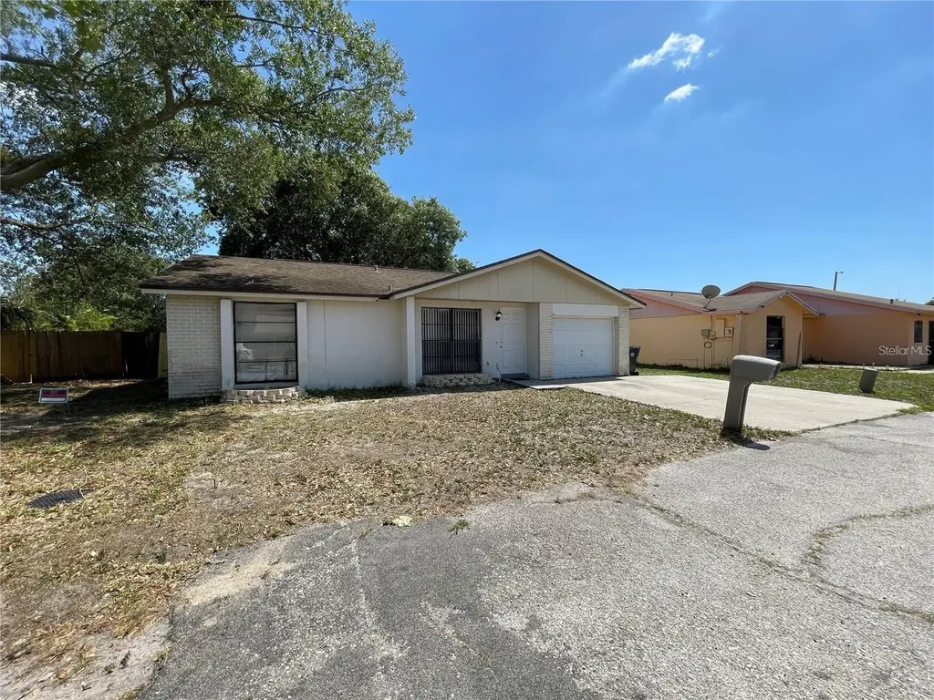 9404 Hillport Court Tampa FL 33615
