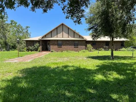 825 N Johnson Avenue Arcadia FL 34266