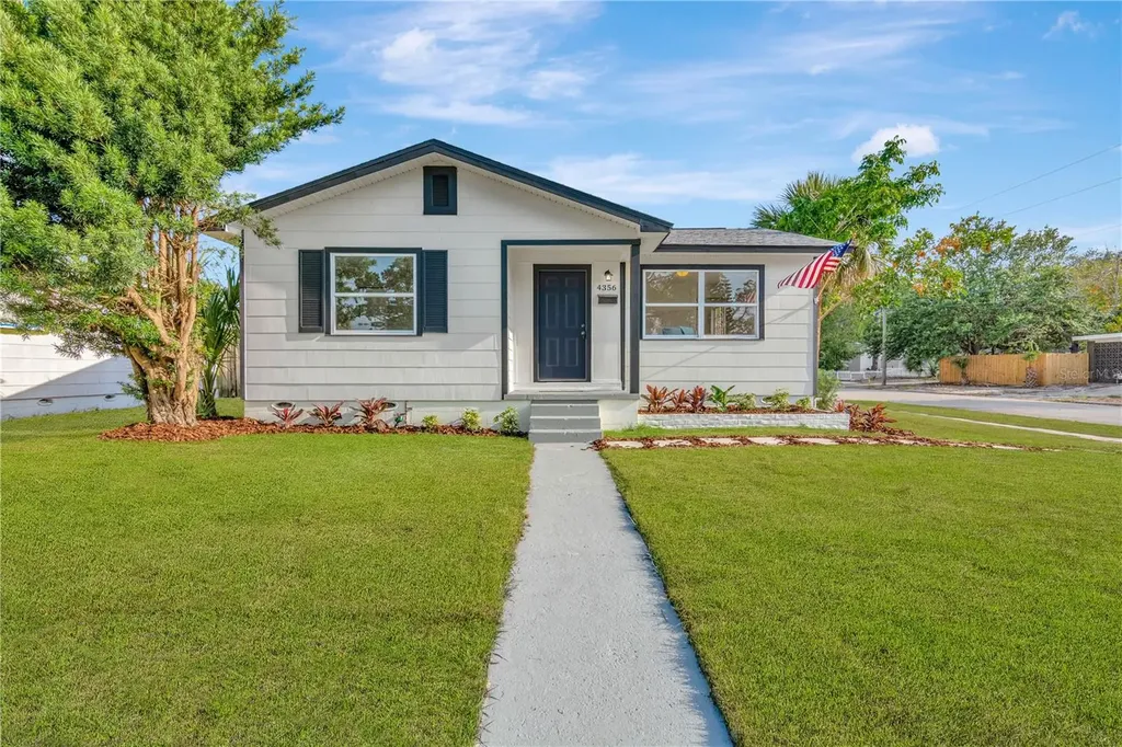 4356 2nd Avenue S St Petersburg FL 33711