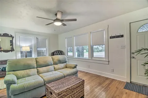 3730 5th Avenue N St Petersburg FL 33713