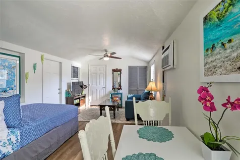 3730 5th Avenue N St Petersburg FL 33713