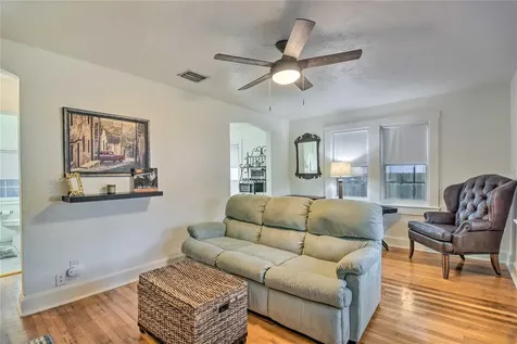 3730 5th Avenue N St Petersburg FL 33713