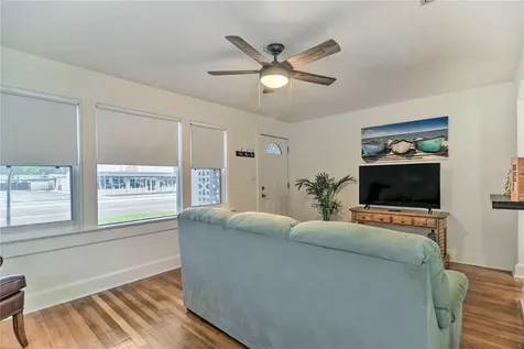 3730 5th Avenue N St Petersburg FL 33713
