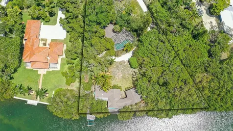 6533 Bayou Hammock Road Longboat Key FL 34228