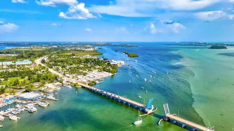 5905 Silver Palm Boulevard Bradenton FL 34211