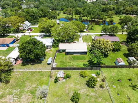 1806 Massachusetts Avenue Saint Cloud FL 34769