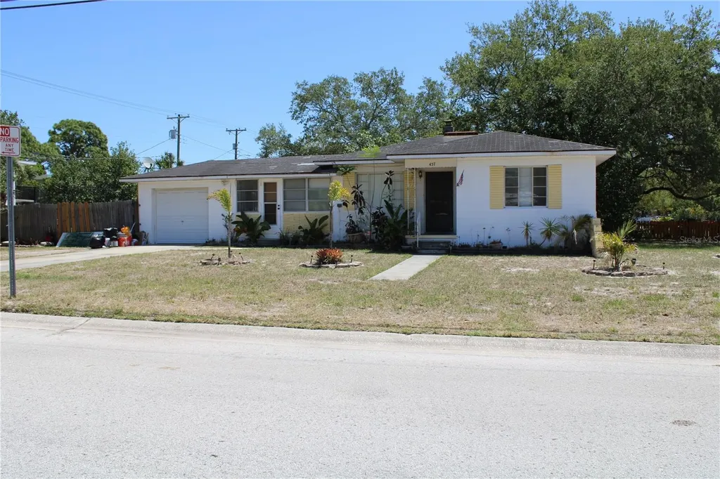 457 67th Street N St Petersburg FL 33710