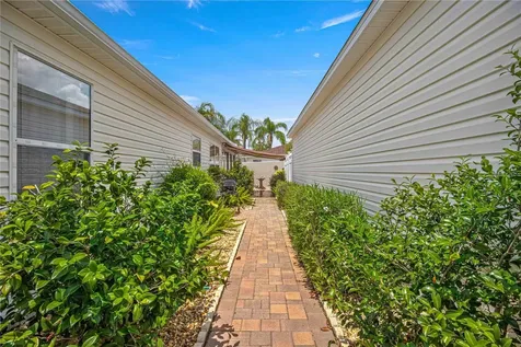 8895 SE 168th Sedgwick Place The Villages FL 32162