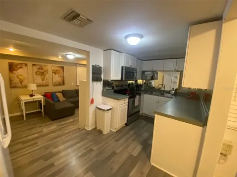 3614 W North B Street Tampa FL 33609