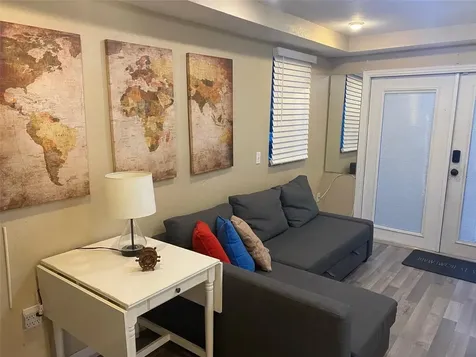 3614 W North B Street Tampa FL 33609