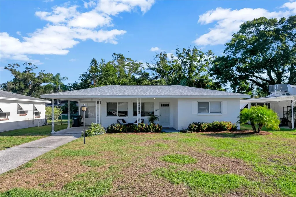 5435 49th Avenue N St Petersburg FL 33709