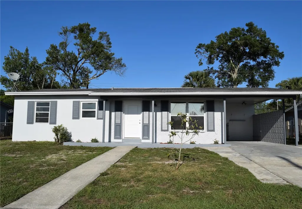 1189 W Wellington Drive Deltona FL 32725