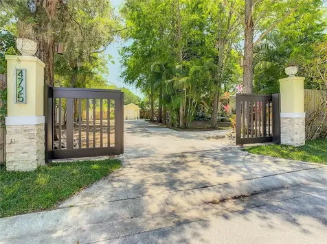 4725 71st Street N St Petersburg FL 33709