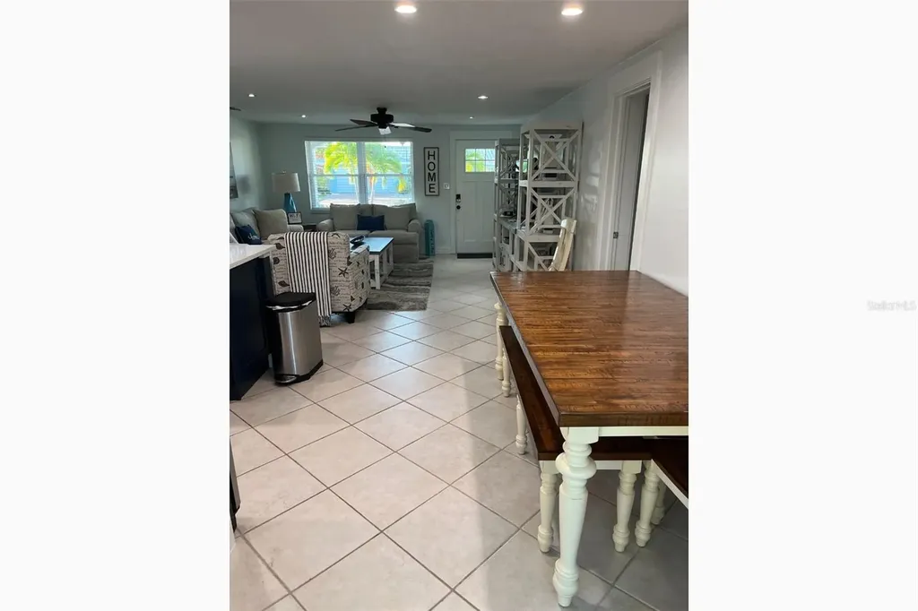 345 Avenida Leona Sarasota FL 34242
