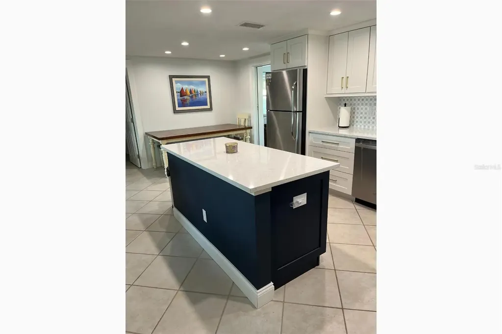 345 Avenida Leona Sarasota FL 34242