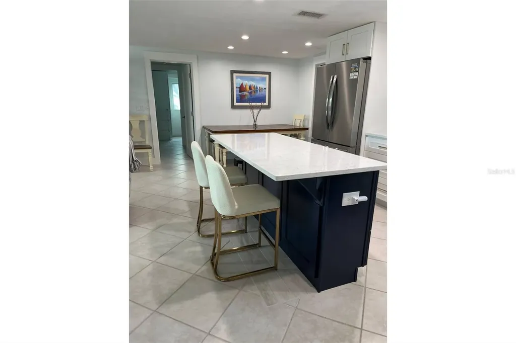 345 Avenida Leona Sarasota FL 34242