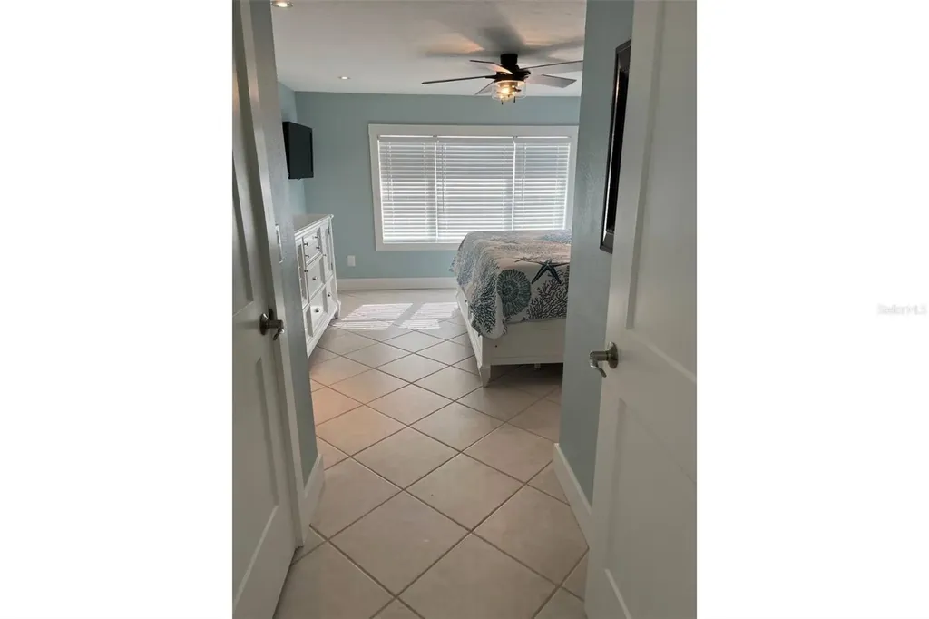345 Avenida Leona Sarasota FL 34242