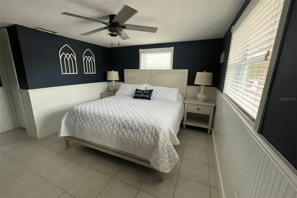 345 Avenida Leona Sarasota FL 34242