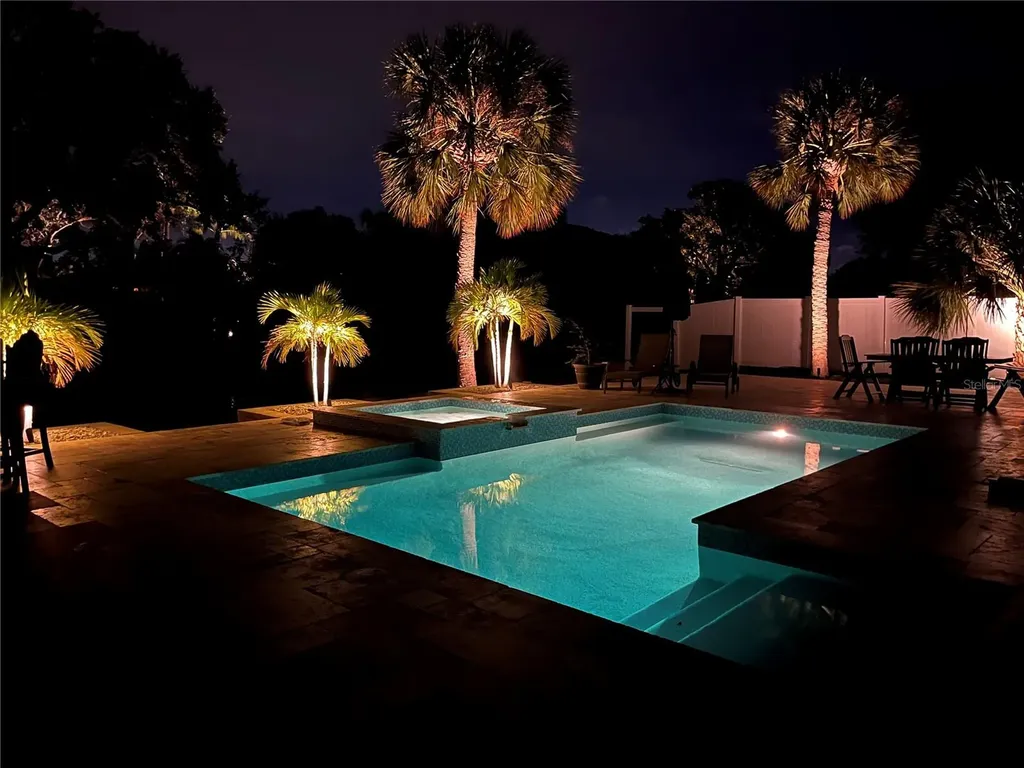 345 Avenida Leona Sarasota FL 34242